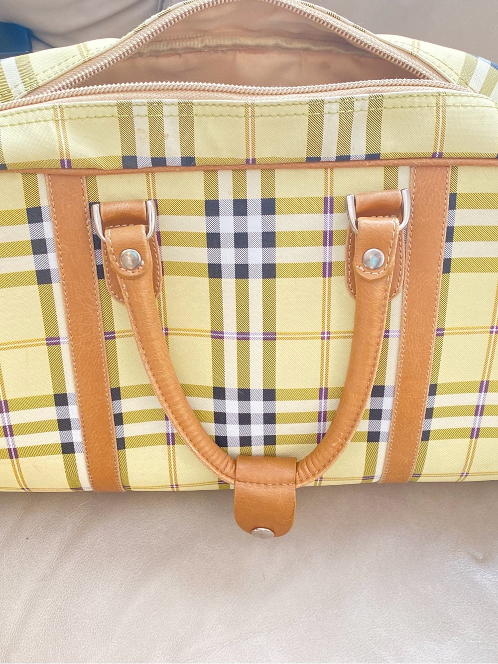 Metro waterproof Yellow Plaid Travel Bag with Tan Trim - Picture 4 of 9